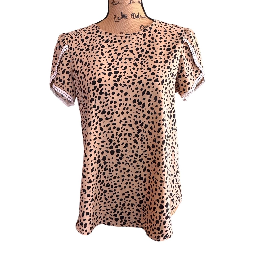 NWOT Angashion Cheetah Print Blouse Tan Black Pom Pom Tulip Sleeve Small